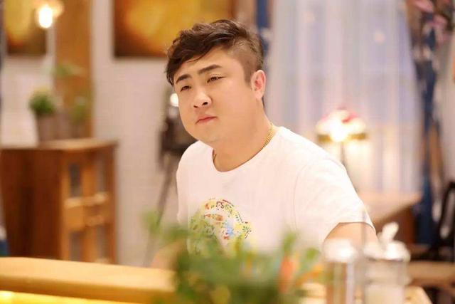 乔杉老婆曝光二胎喜讯:真是幸福的一家人