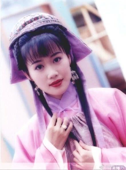 长得漂亮，曾被TVB力捧，为大6岁老公高龄产子，49岁活成少女样