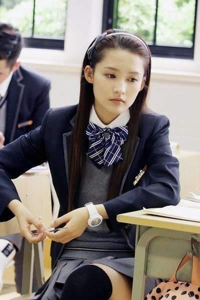 15个校服女神排行榜，陈妍希第六，刘亦菲第四，第一是她？