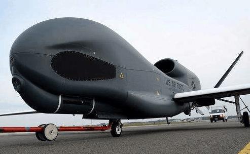 美国无人机被击落，指责并要求中方归还，中国：这锅我们不背