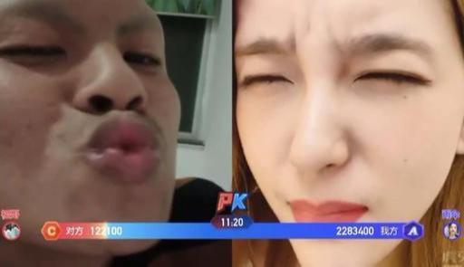 Rita直播连麦遇丑男求婚，姿态等人直呼在一起！