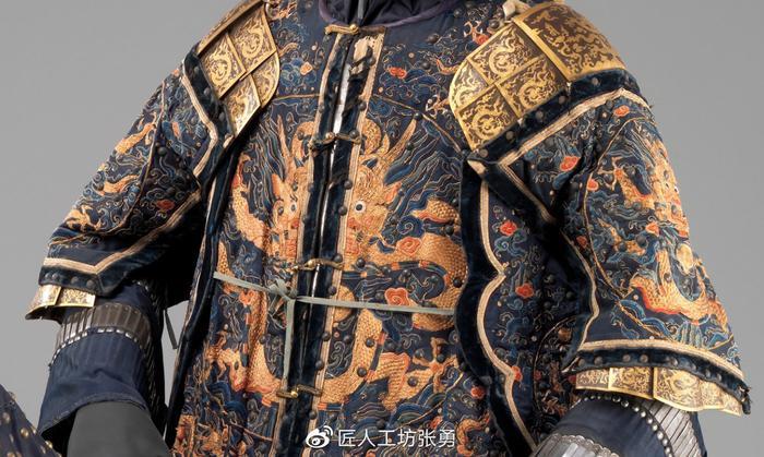 中国清代奢华战甲VS日本武士鬼面战甲，你更中意哪个？