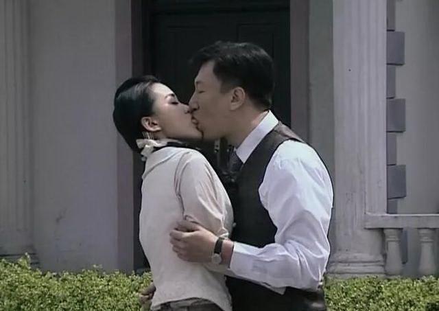 朱杰作品不多实力不容小觑，她塑造的萧雅、婉秋让人看一次就记住