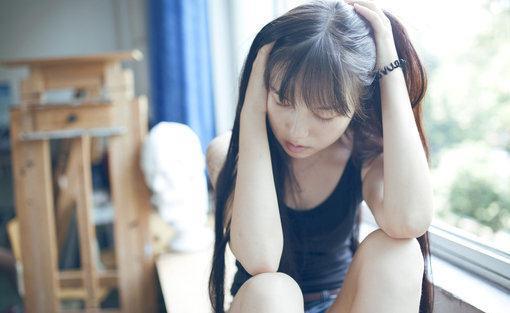 八分钟的温暖：新凉强吻颜泽，却被一旁夕夜看见，从此姐妹变仇人