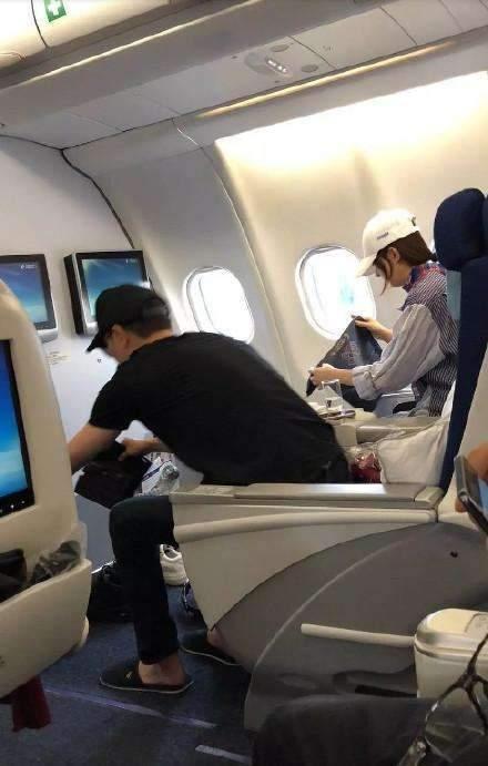 赵丽颖和冯绍峰又巧遇了! 网友: 恋情被证实