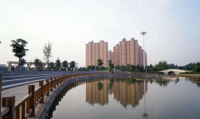 中国皮革之都: 河北辛集