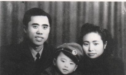 江姐丈夫, 23岁入党, 从为了工作假扮夫妻到真结婚, 同一岗位牺牲