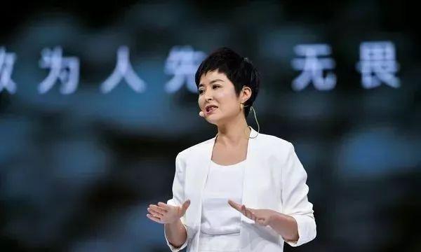 北大“才女”张泉林在研究生院演讲，开口全场爆笑，值得一看！！