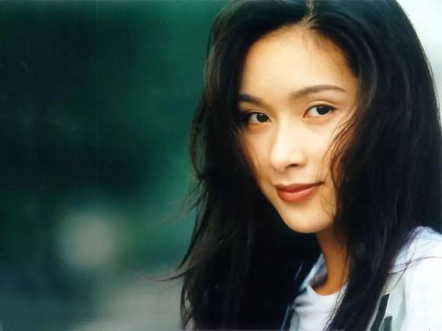 古典美人杨恭如：曾是香港一线花旦，却被富婆一掌扇下神坛