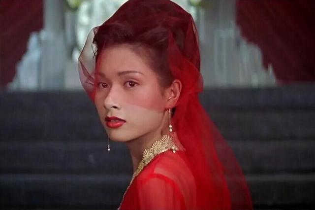 古典美人杨恭如：曾是香港一线花旦，却被富婆一掌扇下神坛