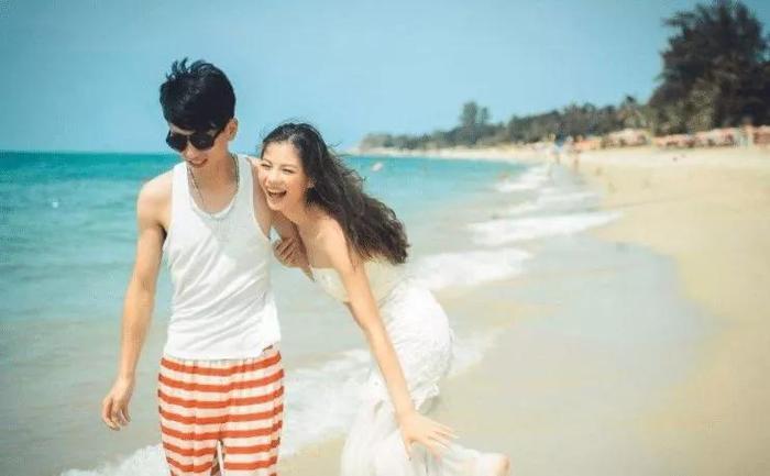 夫妻夜话，睡觉前聊这三个话题，对方会更爱你