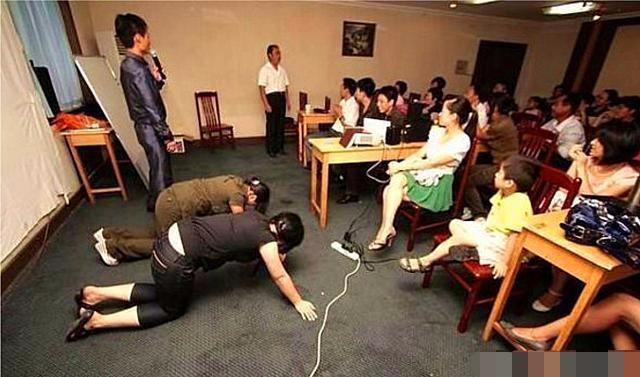 完全被洗脑,男女混住生活邋遢!传销里的悲惨生活