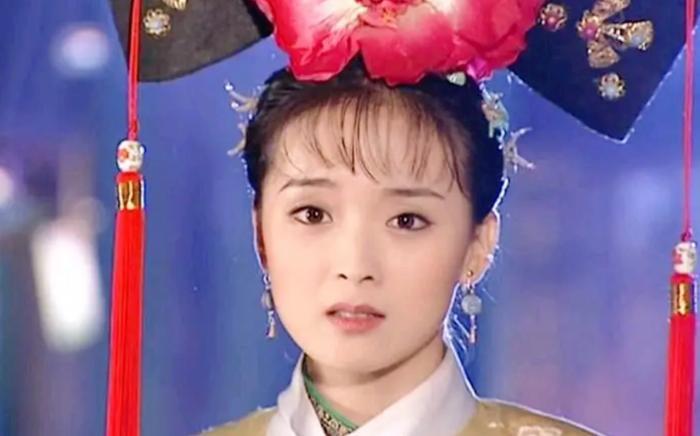 ​王艳儿子变帅，两三万零花钱，住故宫旁豪宅，透露家庭成员地位