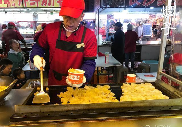 99元打卡秦皇岛网红夜市小吃街